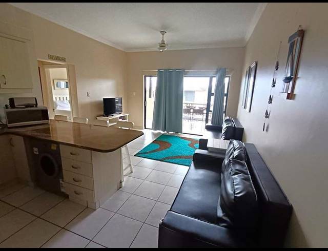 2 BEDROOM APARTMENT FOR SALE IN UVONGO BEACH